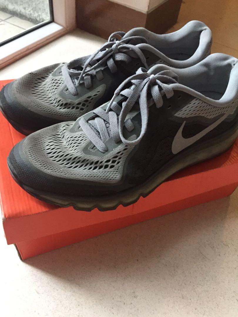 Nike airmax 2014 (Category: Sneakers) located in San Juan City. Submitted by limandreww (Listing ID 241134703, Image 1). Description: Nike airmax 2014 Black/gray Size 10 Used, wearable condition 7/10 Condition Guaranteed legit.