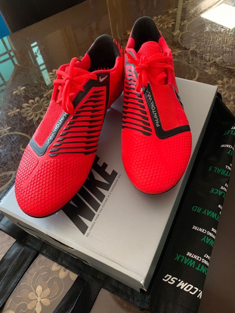 Nike Kids Phantom VNM Academy TF Laser Crimson Silver .