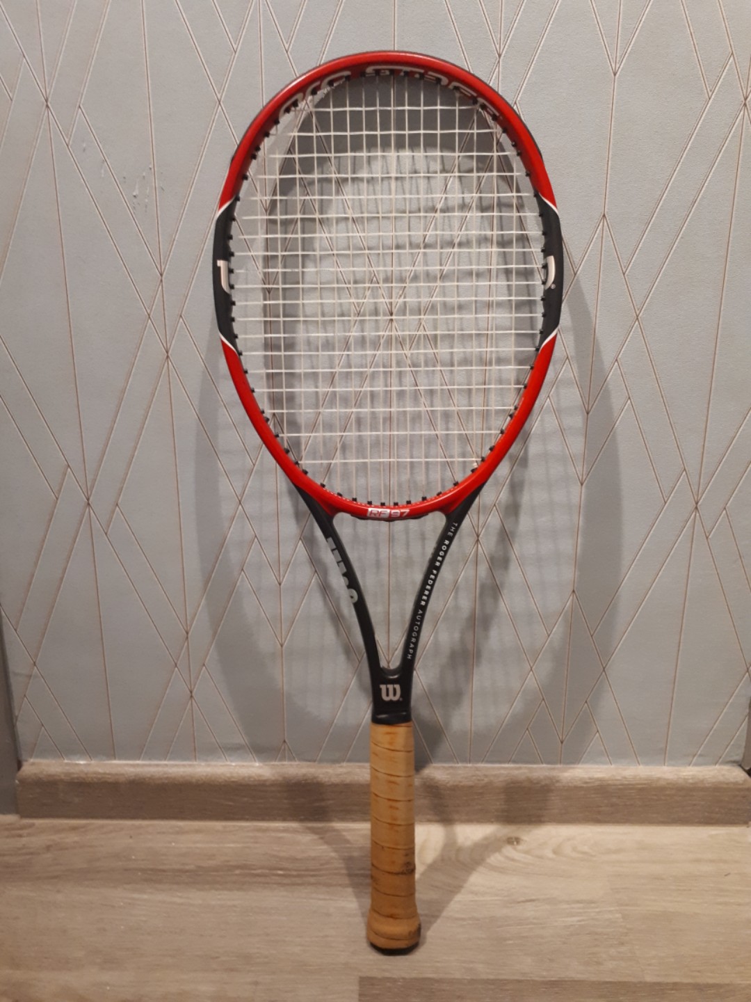 roger federer racket weight
