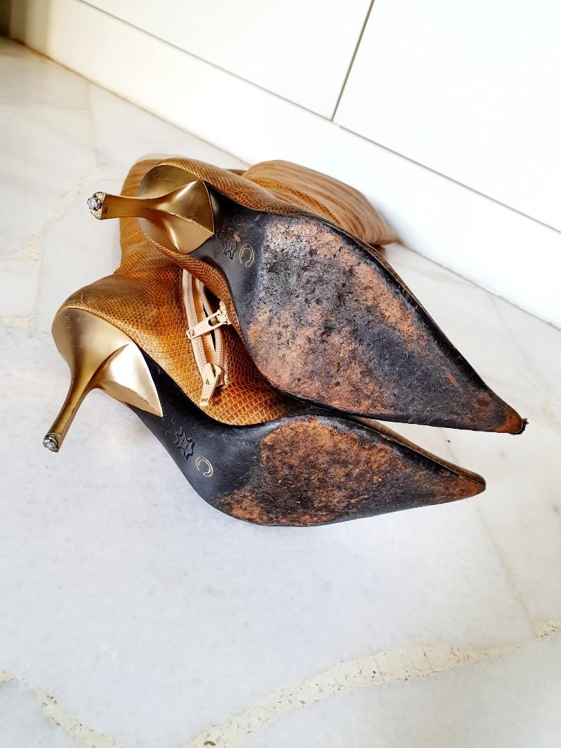 Roberto Cavalli boots size 37 Women s Fashion Footwear Boots