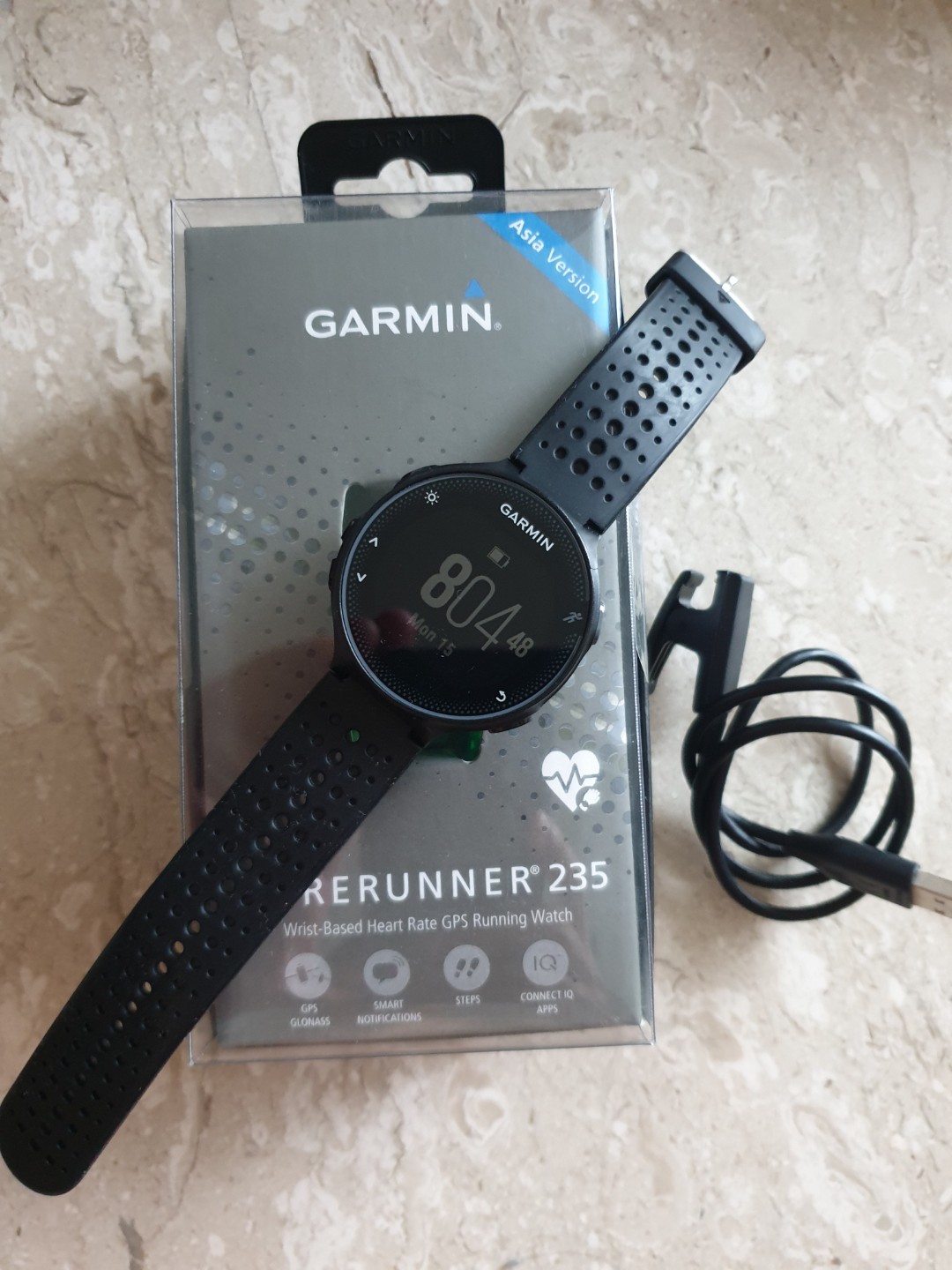 Selling Garmin ForeRunner 235. At 180 SGD
