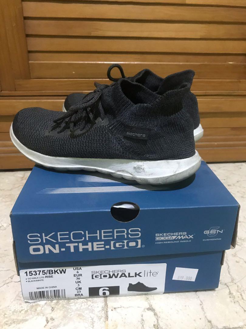 Skechers Go Walk Lite Rise Fesyen Pria Sepatu Sneakers di