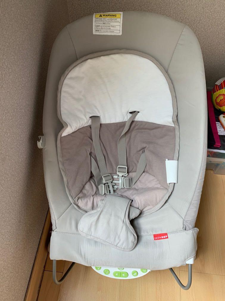 skip and hop baby bouncer