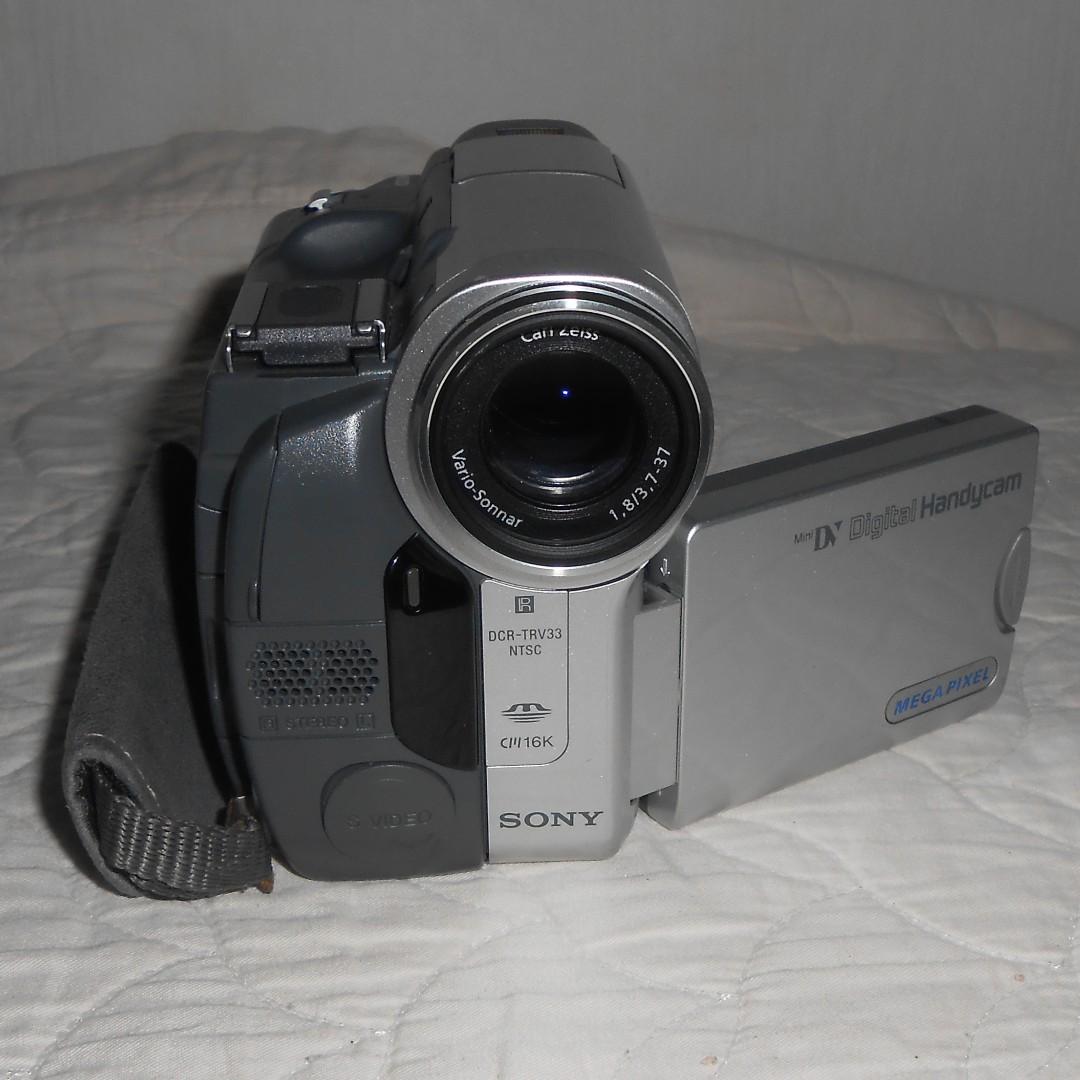 Sony DCR-TRV33 MiniDV Camcorder Handycam, Photography, Video Cameras on  Carousell