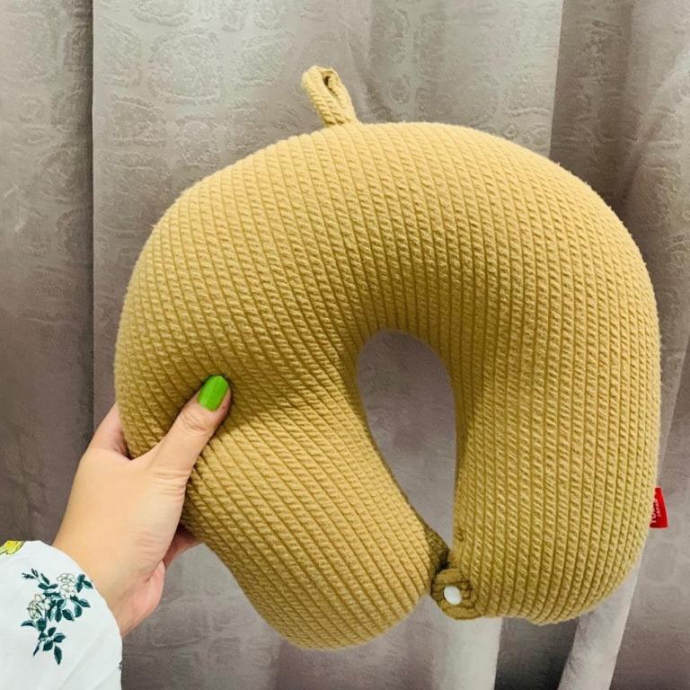 Yubiso deals neck pillow