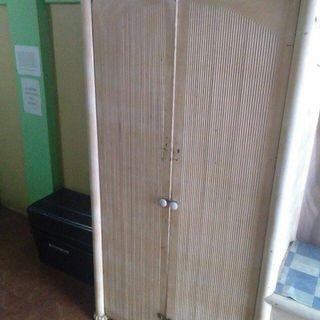 Wardrobe cabinet/Closet