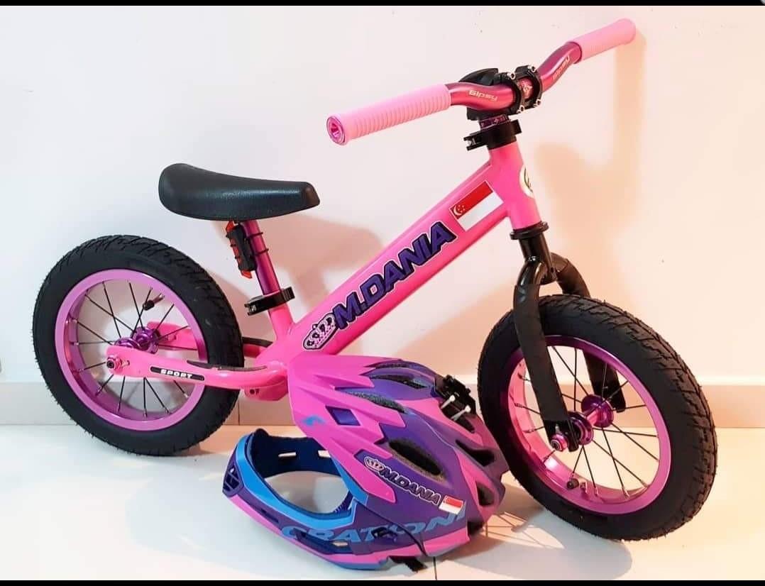 pink strider bike