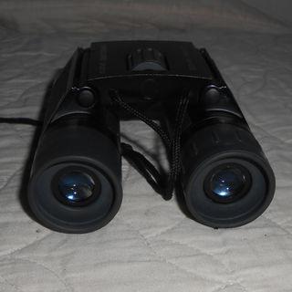 Vanguard DR-8210 Binocular 8x21mm Field 7.2