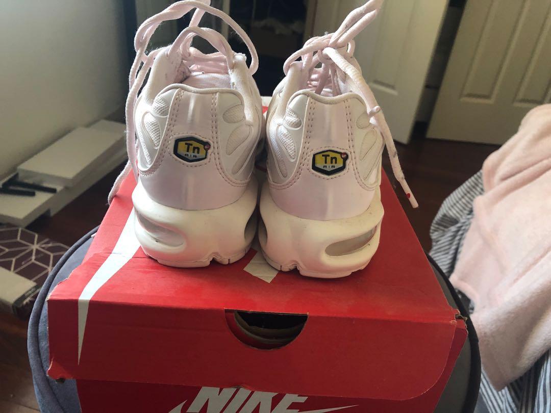 tns white and pink