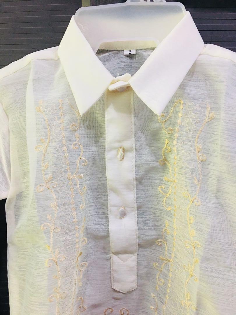 Barong tagalog (Category: Babies & Kids Fashion) located in Manila. Submitted by cutiesandy21 (Listing ID 241277813, Image 2). Description: Barong Tagalog Used but not abused May fit from 4 years old to 6 years old depends on body built RFS : hindi na po kasya Meet up only.