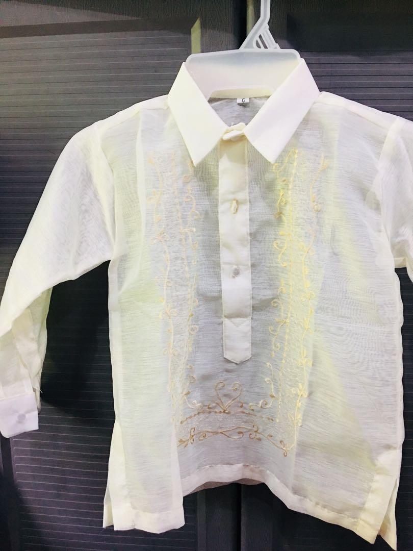 Barong tagalog (Category: Babies & Kids Fashion) located in Manila. Submitted by cutiesandy21 (Listing ID 241277813, Image 1). Description: Barong Tagalog Used but not abused May fit from 4 years old to 6 years old depends on body built RFS : hindi na po kasya Meet up only.