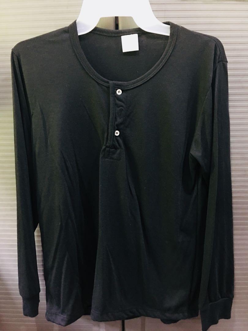 Barong Tagalog with black inner (Category: Babies & Kids Fashion) located in Manila. Submitted by cutiesandy21 (Listing ID 241276538, Image 3). Description: Dark gray barong Tagalog size 18 with inner black long sleeves. Used but not abused RFS : hindi na po kasya *meet up lang po .