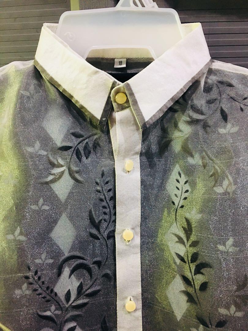 Barong Tagalog with black inner (Category: Babies & Kids Fashion) located in Manila. Submitted by cutiesandy21 (Listing ID 241276538, Image 1). Description: Dark gray barong Tagalog size 18 with inner black long sleeves. Used but not abused RFS : hindi na po kasya *meet up lang po .