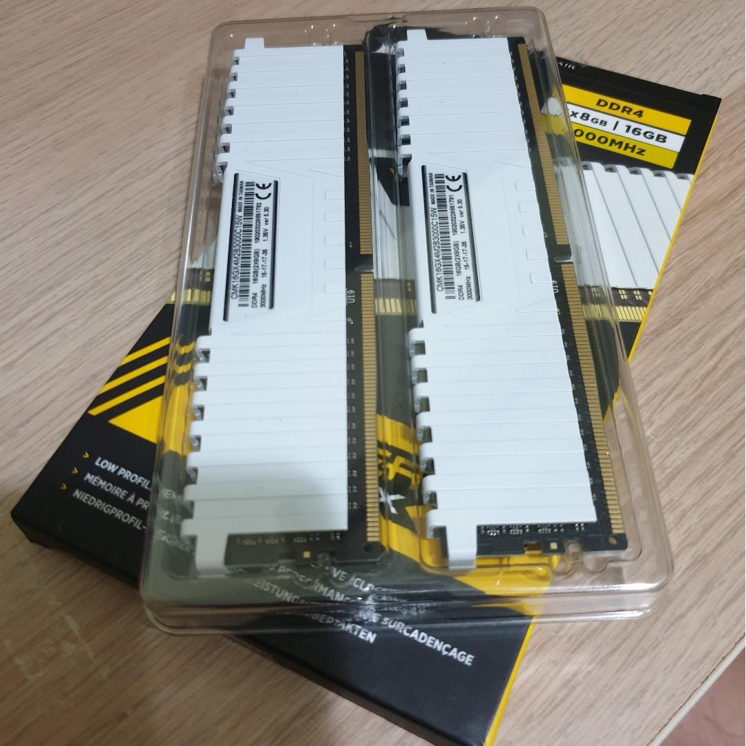 Corsair Vengeance LPX 16GB 2x8 DDR4 3000Mhz Ram Computers