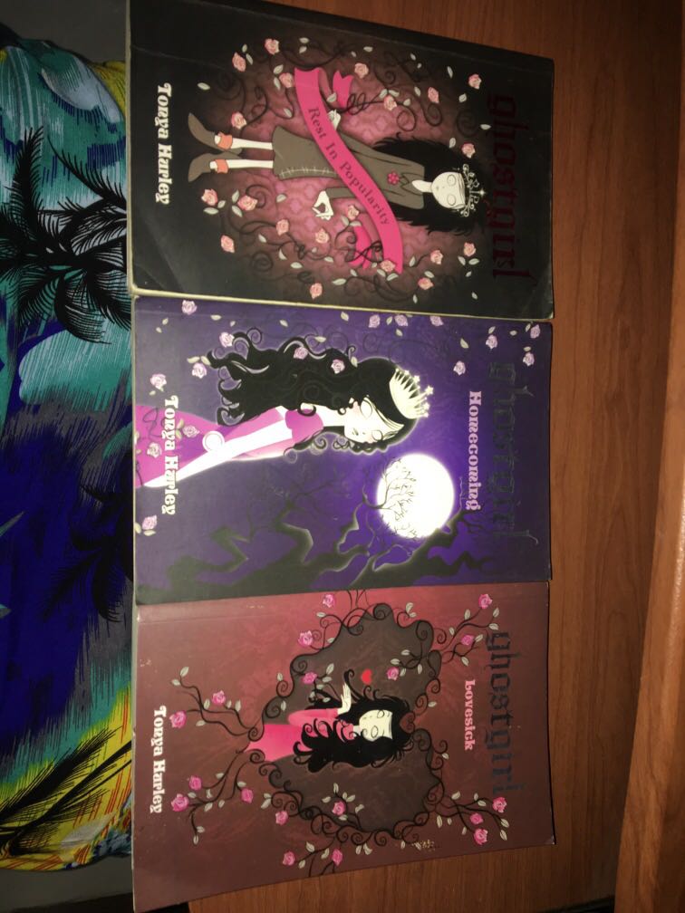 Ghostgirl Tonya Hurley 3 Buku Buku Alat Tulis Buku Di Carousell