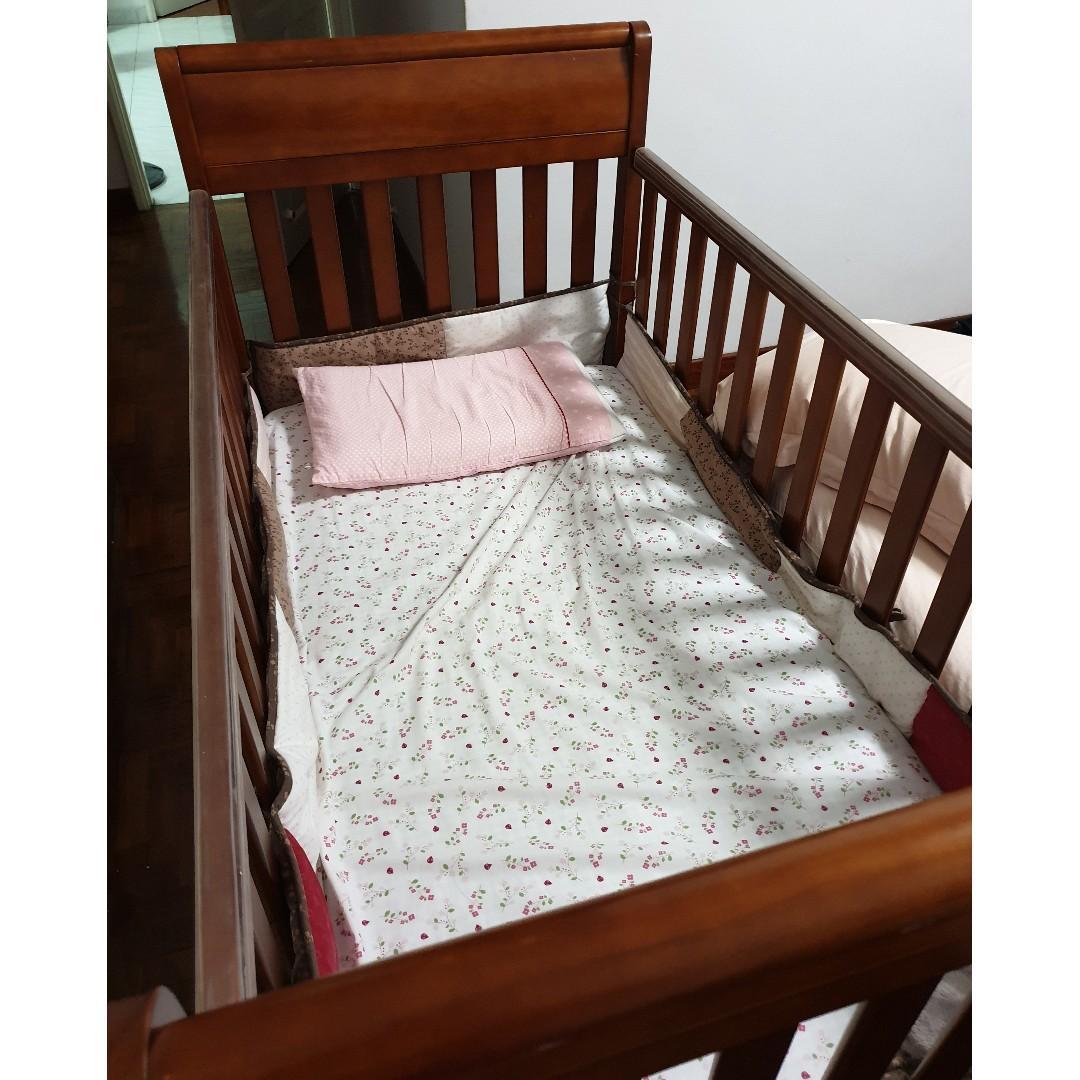 graco wooden crib