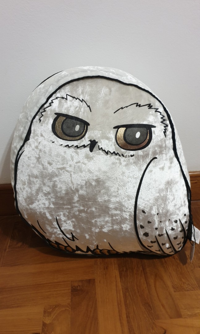 hedwig pillow