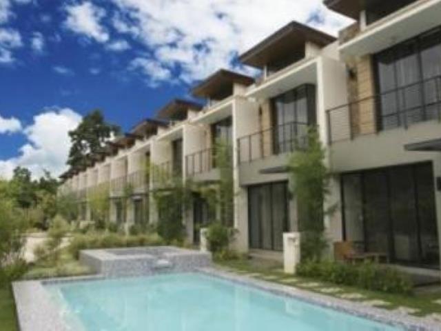 Japanese Inspired 2 Bedrooms Townhouse With Pool In Talamban