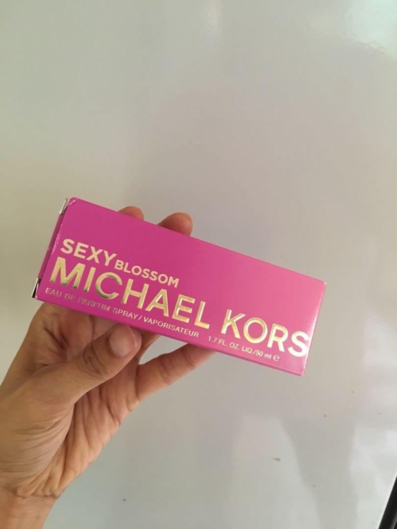 michael kors sexy blossom perfume