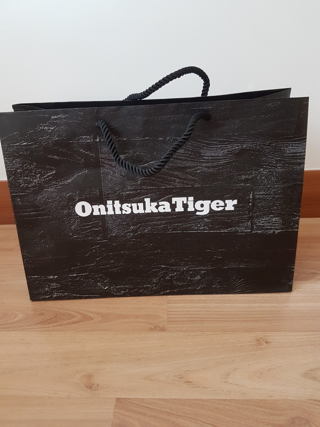 onitsuka tiger wallet