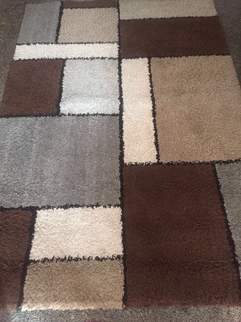 Original Carpet bought smHome, Furniture & Home Living, Home Decor