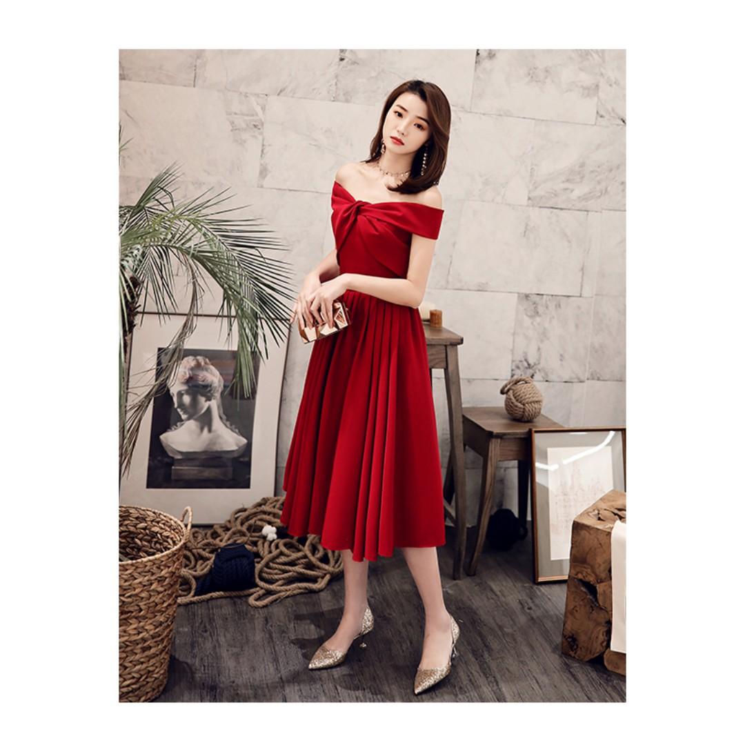 Red on sale cocktail attire