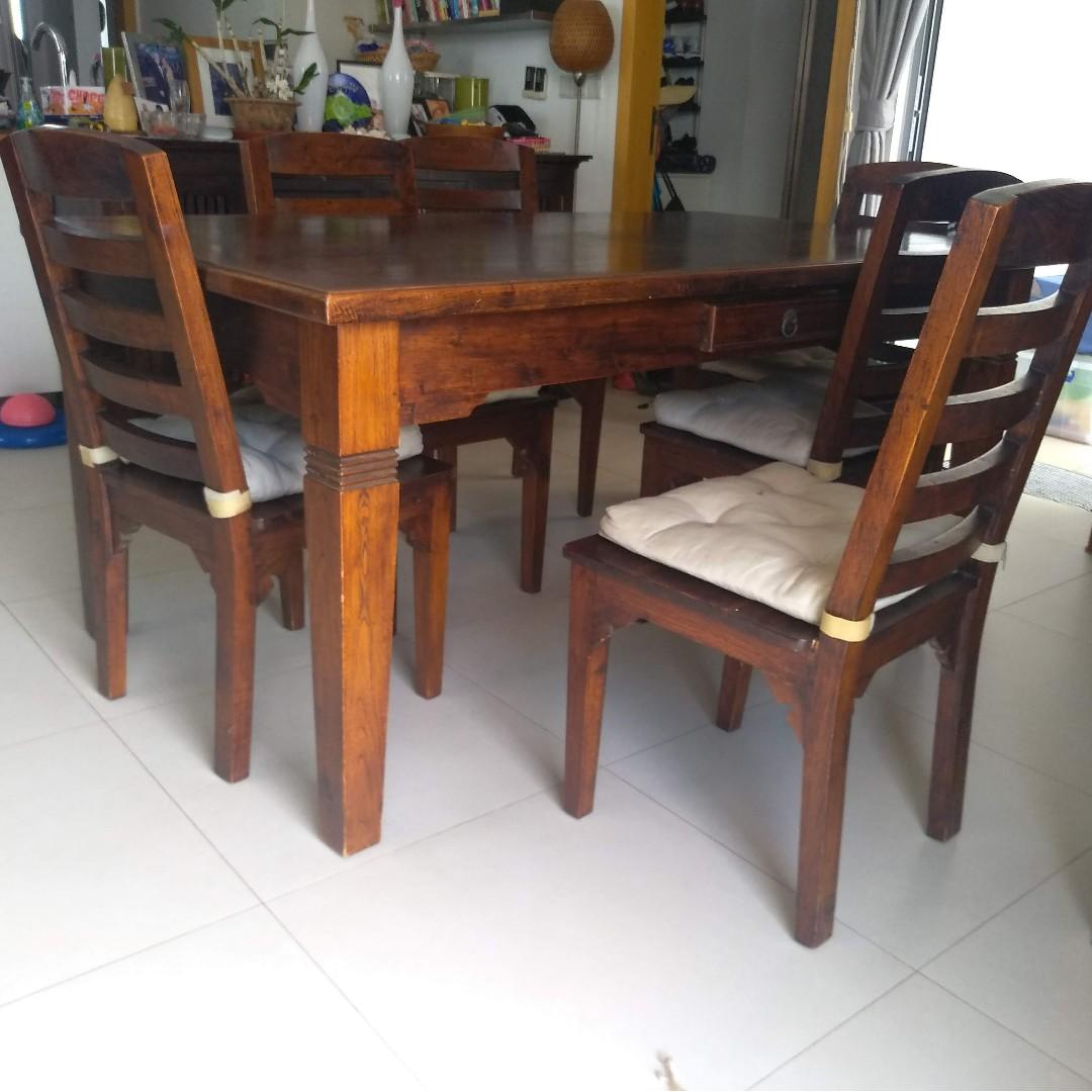 solid teakwood dining set