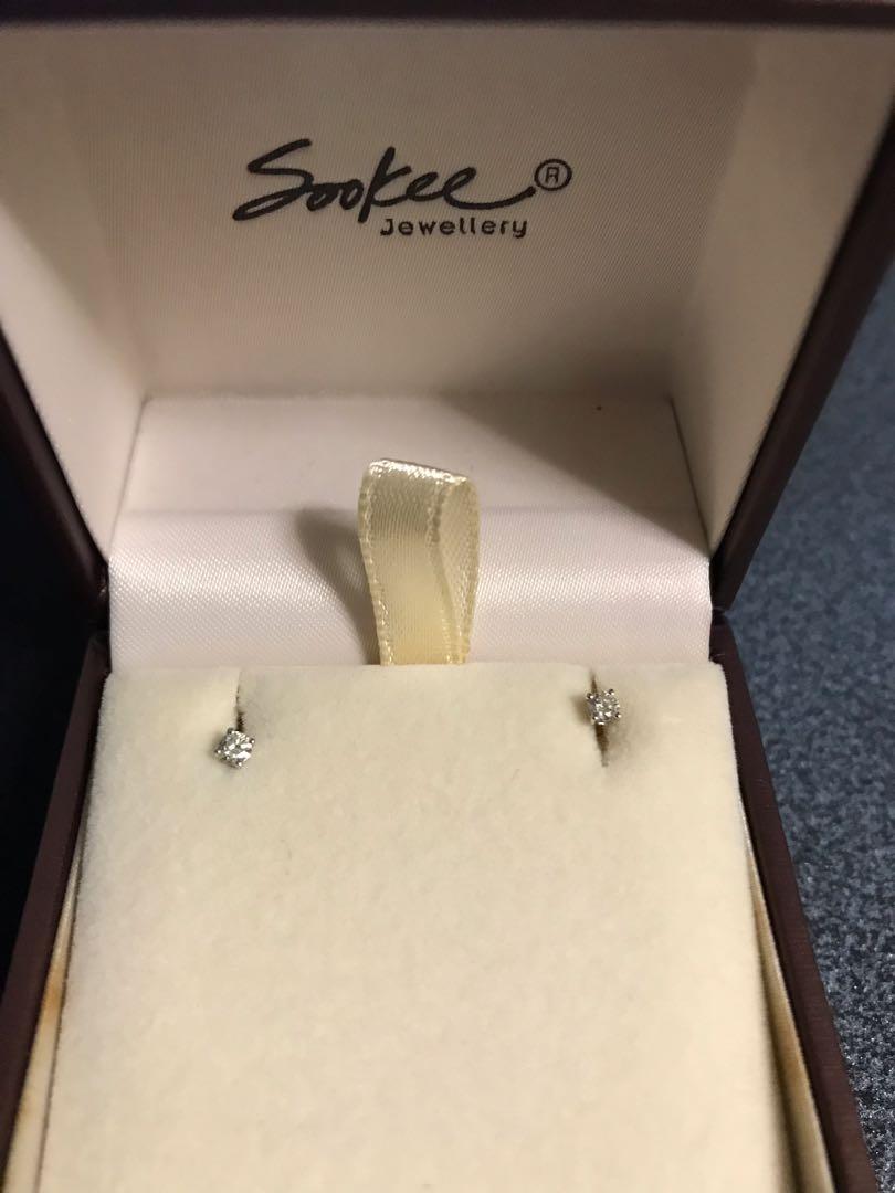 Soo hotsell kee earrings