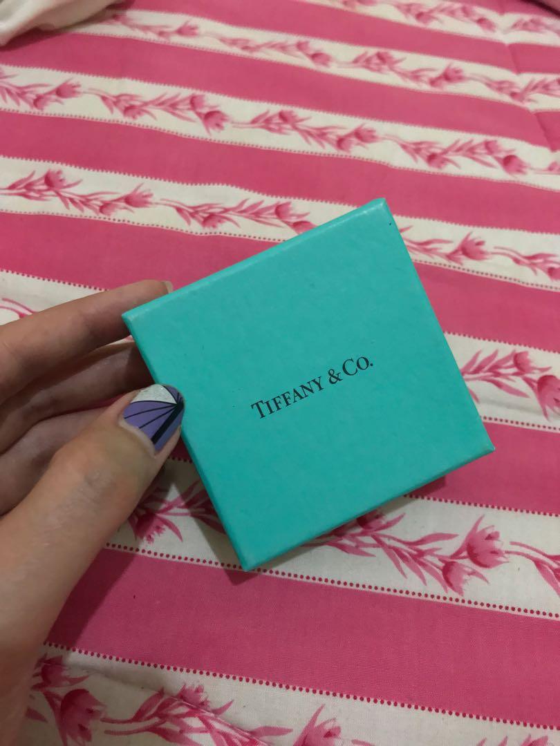 Kotak cincin top tiffany and co