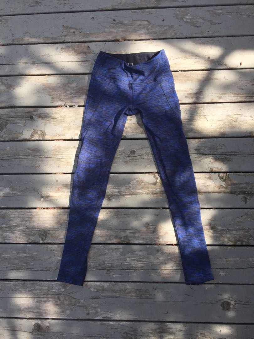 XS Blue and Black Mondetta Leggings, Women's Fashion, Clothes on Carousell