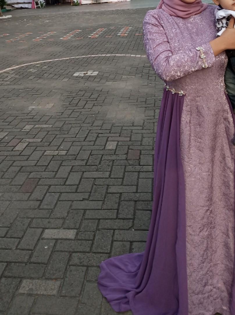 Gaun pesta, Fesyen Wanita, Pakaian Wanita, Gaun & Rok di Carousell