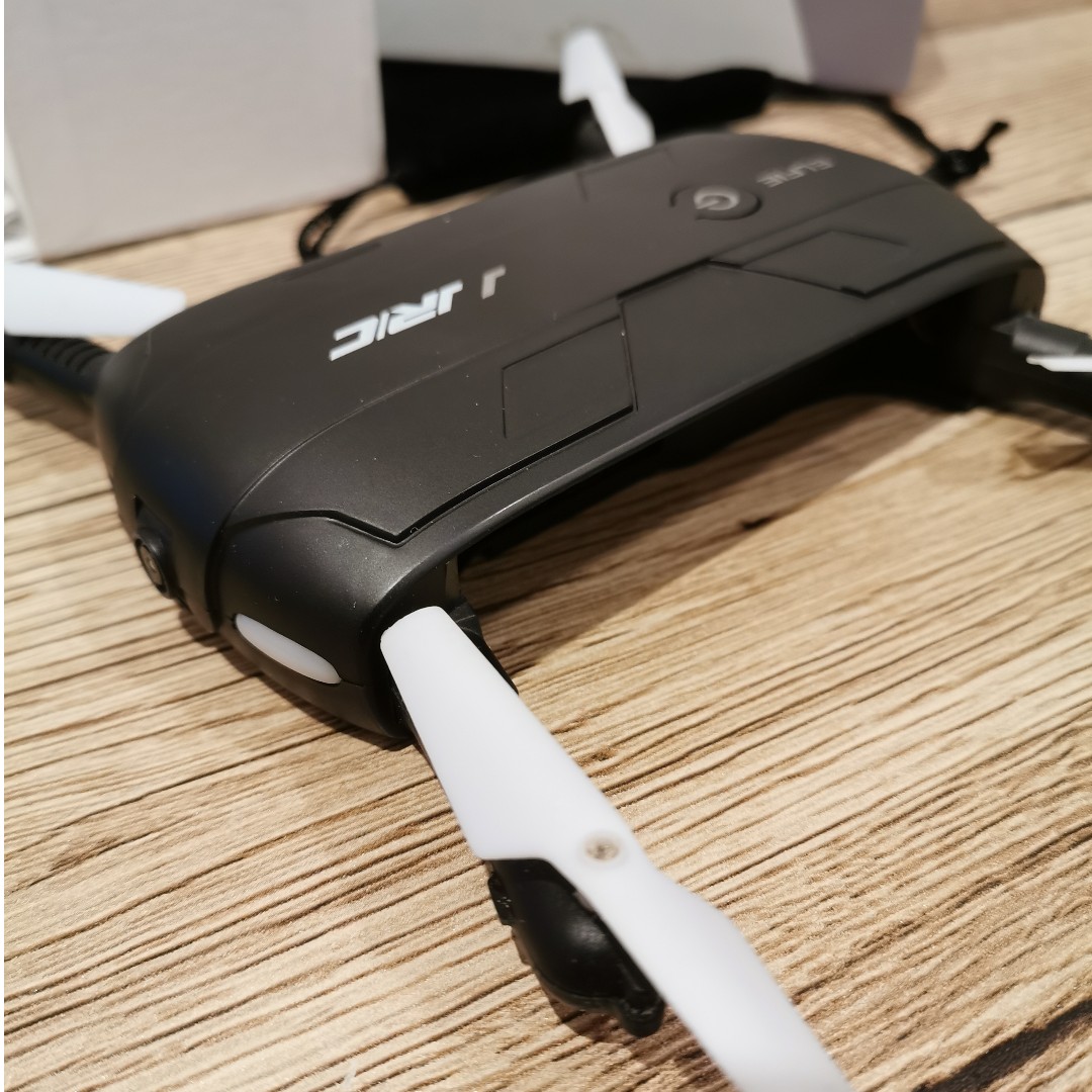 Elfie world's smallest foldable drone outlet