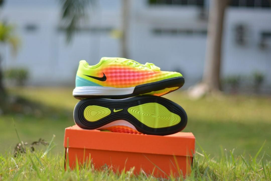 Kasut futsal nike magista 2025