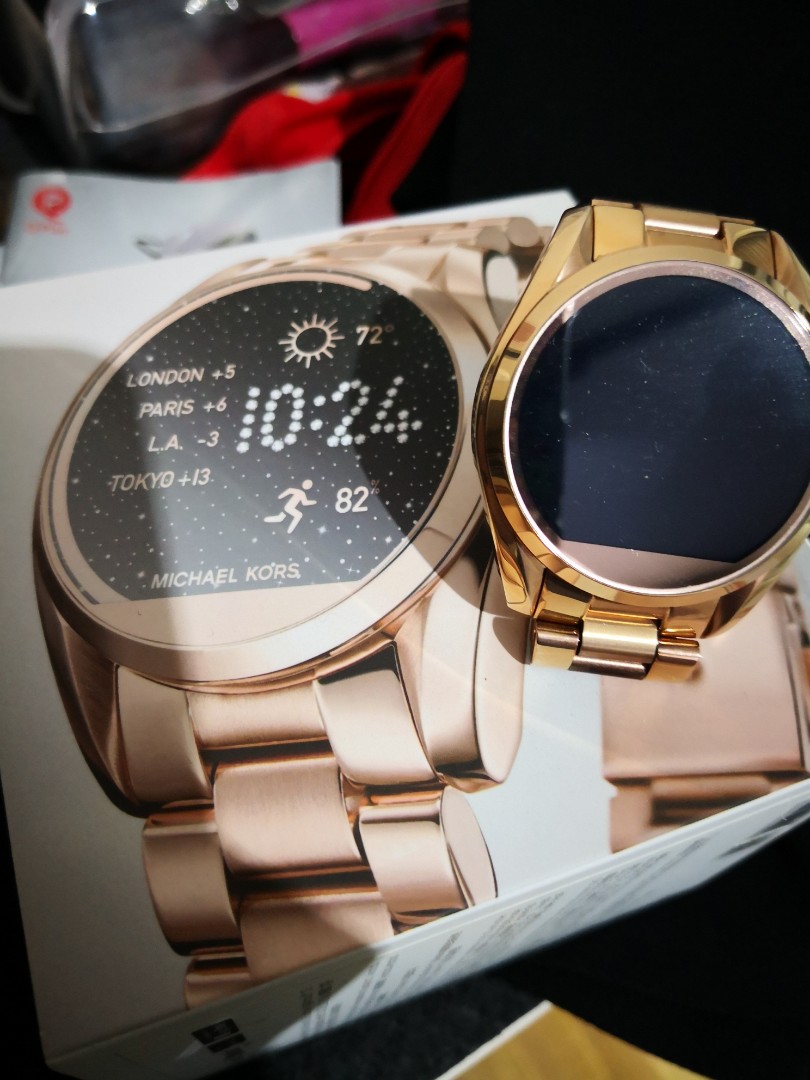 Watch michael clearance kors smartwatch