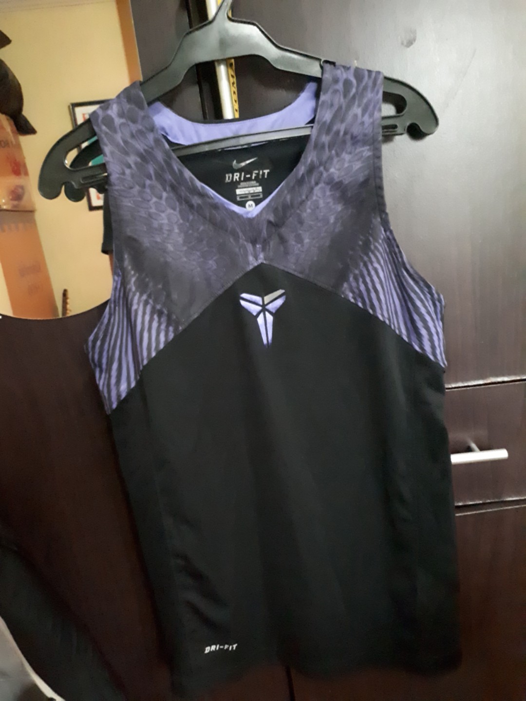 nike sando dri fit