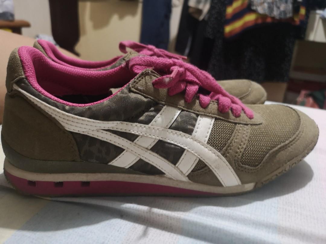 onitsuka tiger robinsons galleria