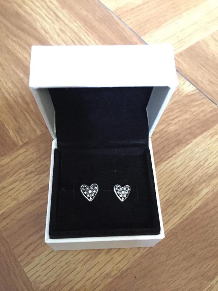 Pandora Hearts of winter stud earrings Women s Fashion Watches Accessories Other Accessories on Carousell