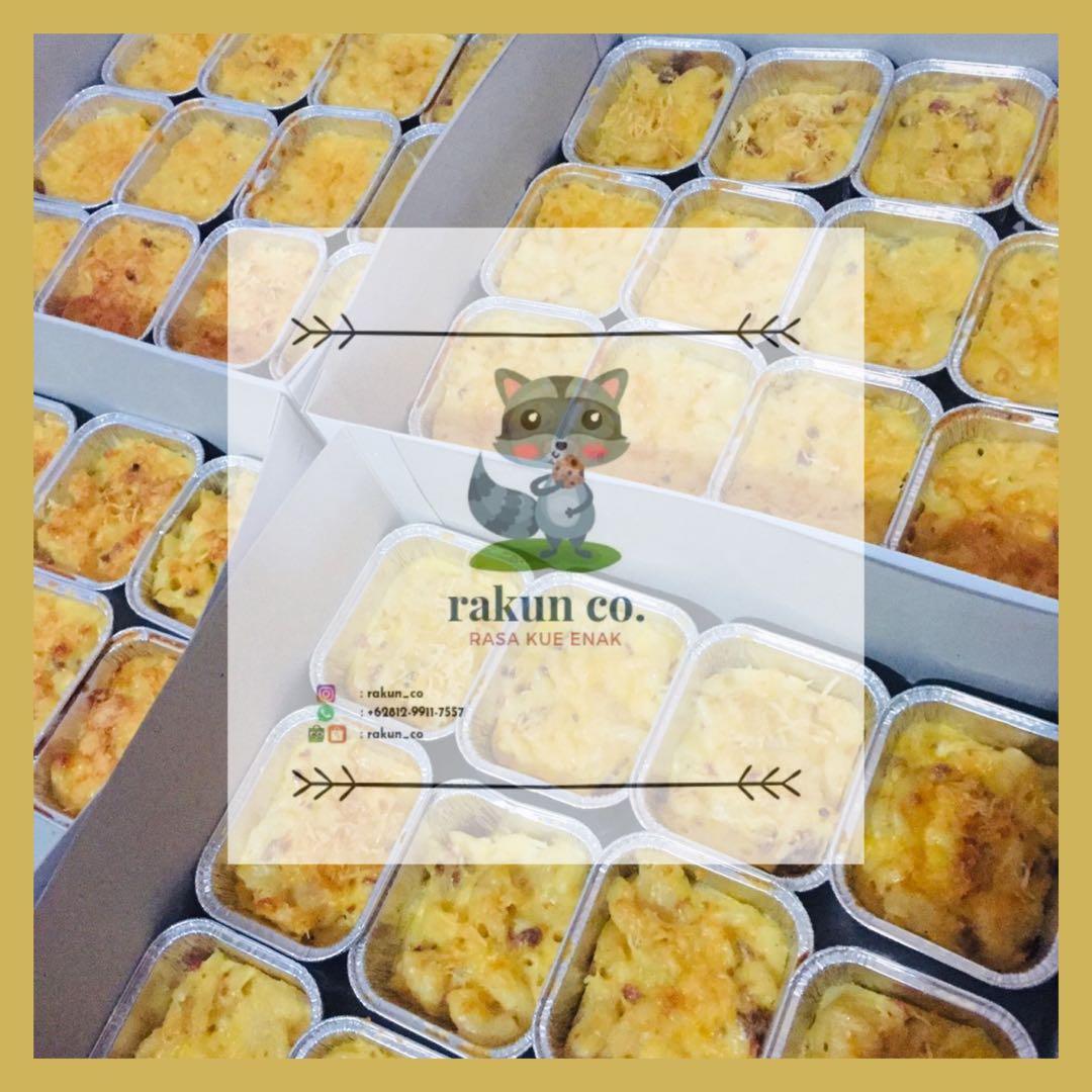 Super Cheesy Macaroni Schotel Food Drinks Baked Goods On Carousell