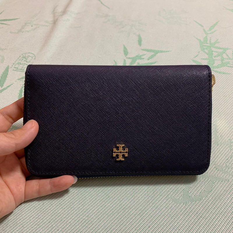 Tory Burch Emerson Mini Continental Wallet (Tory Navy), Luxury, Bags &  Wallets on Carousell