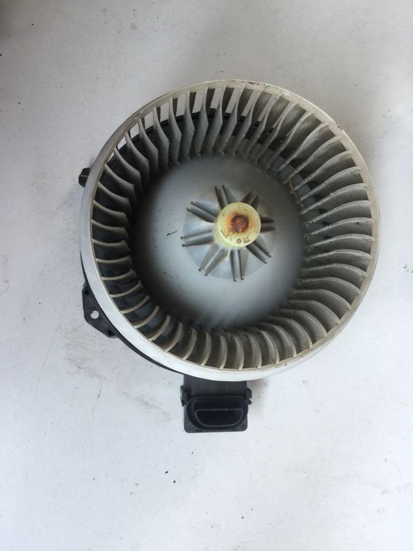 Toyota Hiace KDH200 Aircon Blower Motor, Auto Accessories on Carousell
