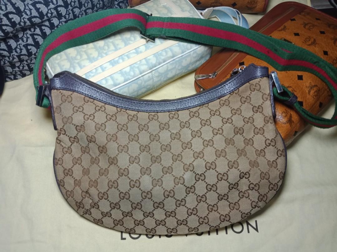 Gucci canvas shop sling bag