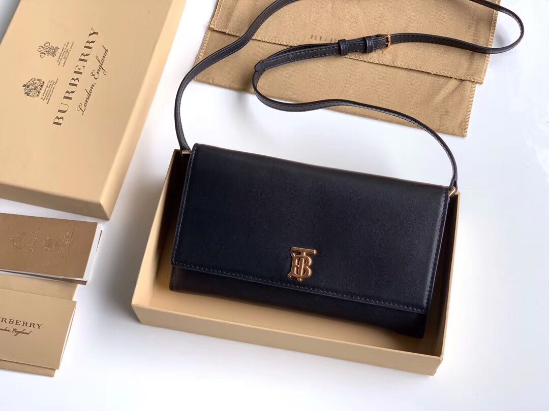 Burberry tb wallet 2025
