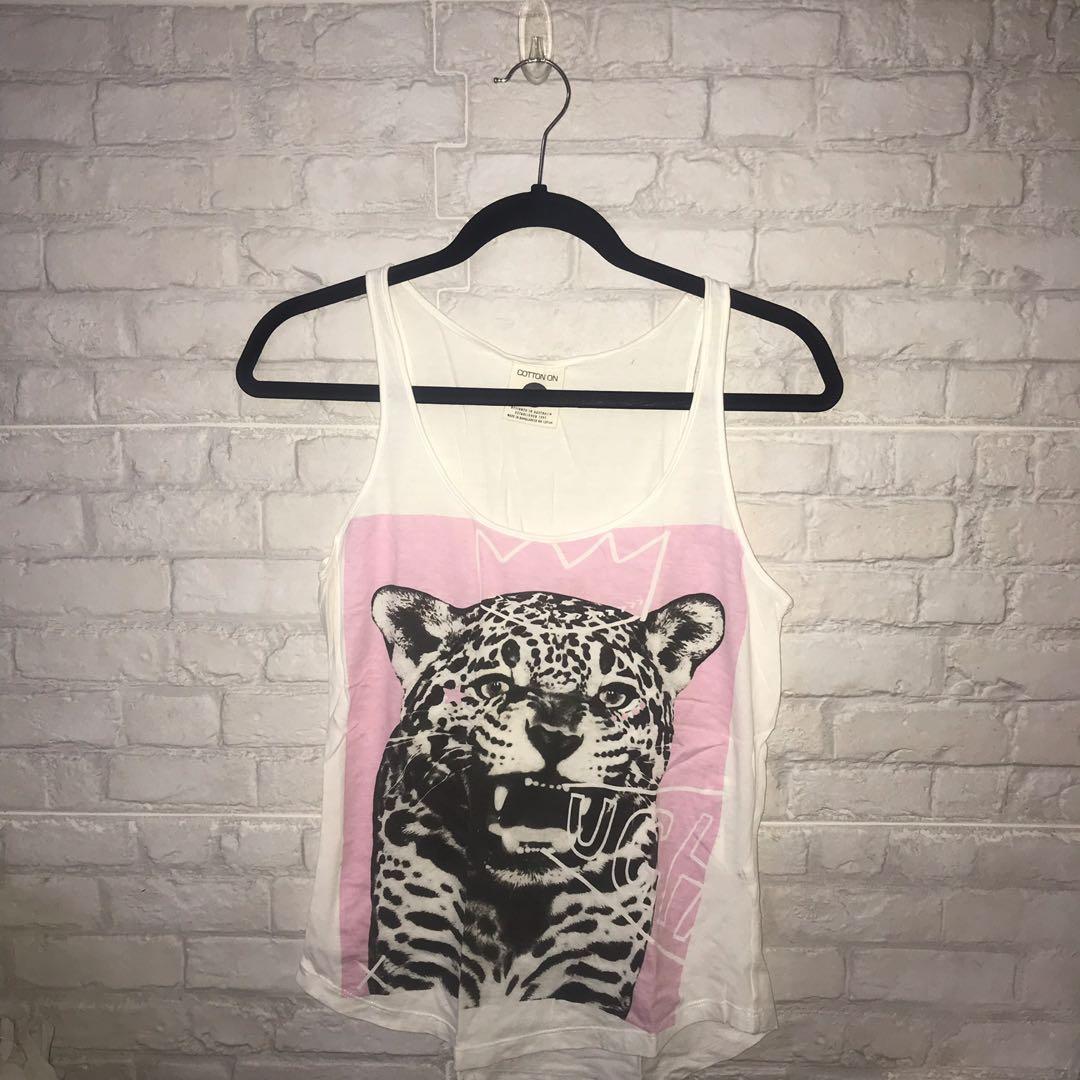 Cotton On Graphic Sleeveless Top (Category: Sleeveless) located in Pasig City. Submitted by shopg (Listing ID 241764273, Image 1). Description: .