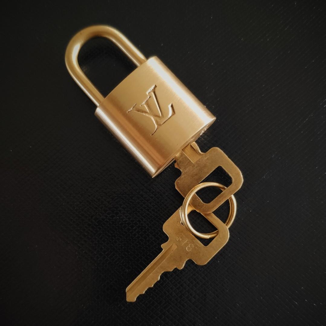 SL-8 Louis Vuitton Padlock Lock and Key 306 LV Purse Charm 