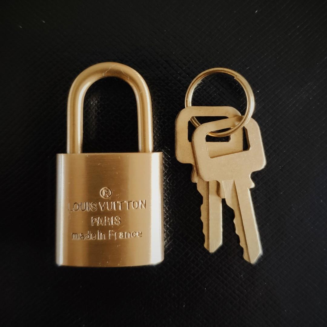 Louis Vuitton Brass Lock & Key Set - Gold Bag Accessories, Accessories -  LOU770306