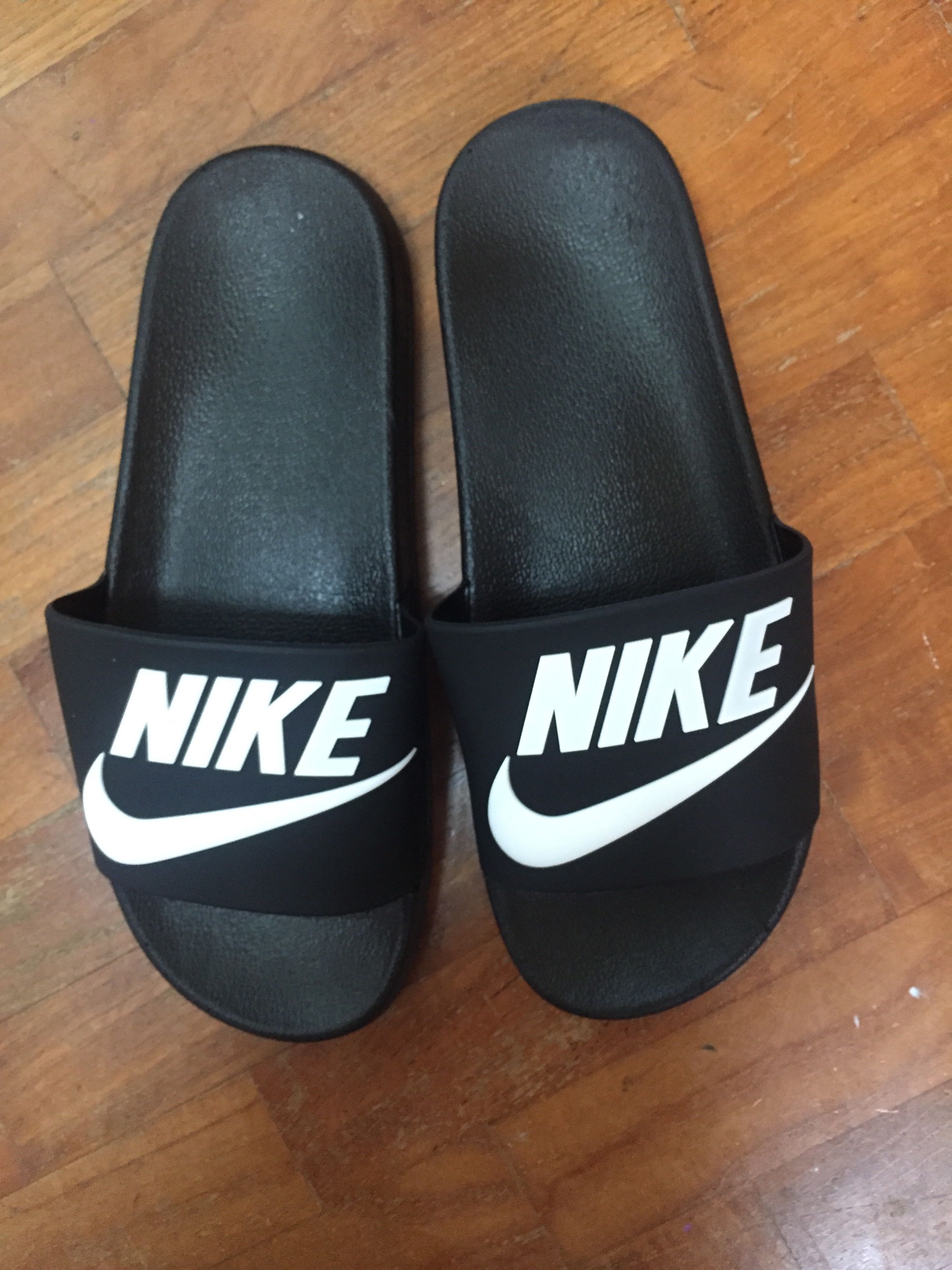 Nike Casual Slides/ Slippers (Free 