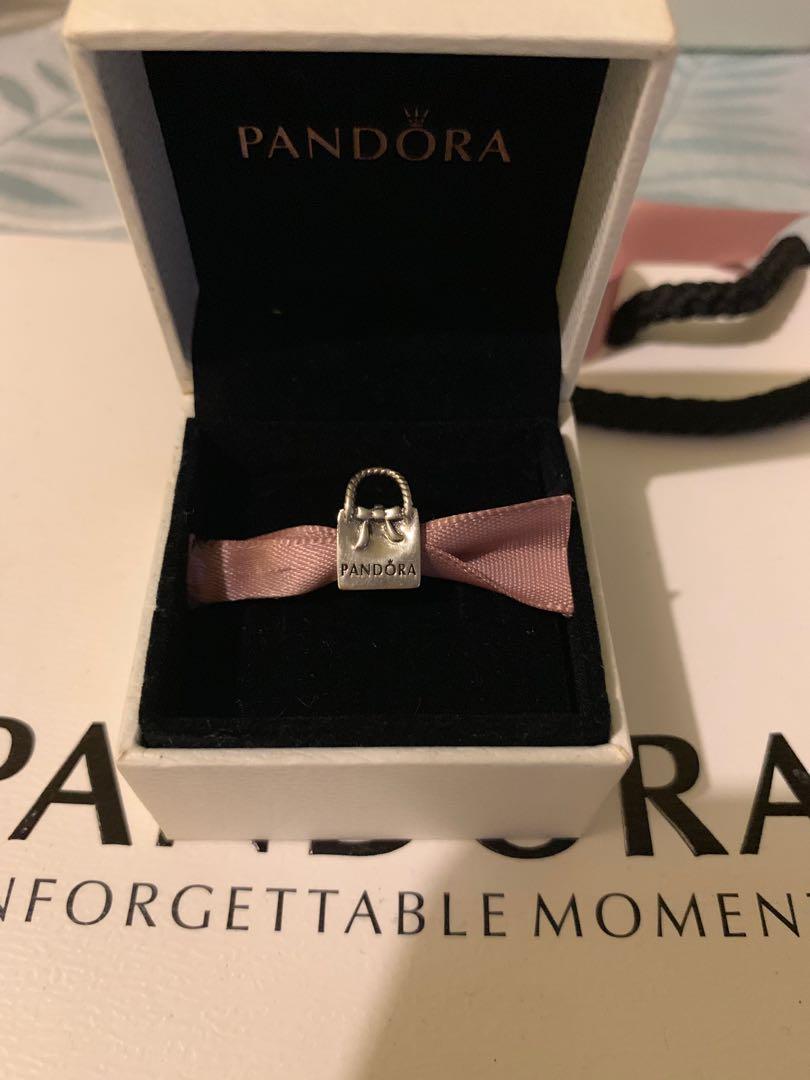Pandora charm (Category: Luxury Accessories) located in San Juan City. Submitted by alexa0721 (Listing ID 241708500, Image 1). Description: .