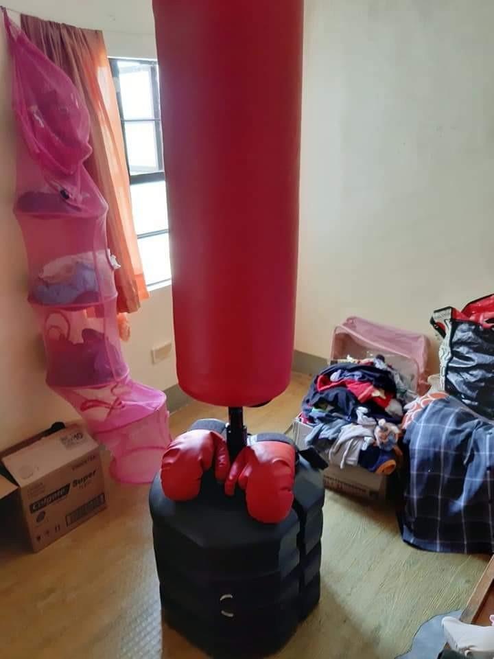 Standing punching bag/punching bag, Sports Equipment, Exercise