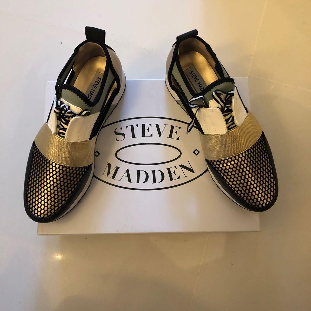 steve madden runners