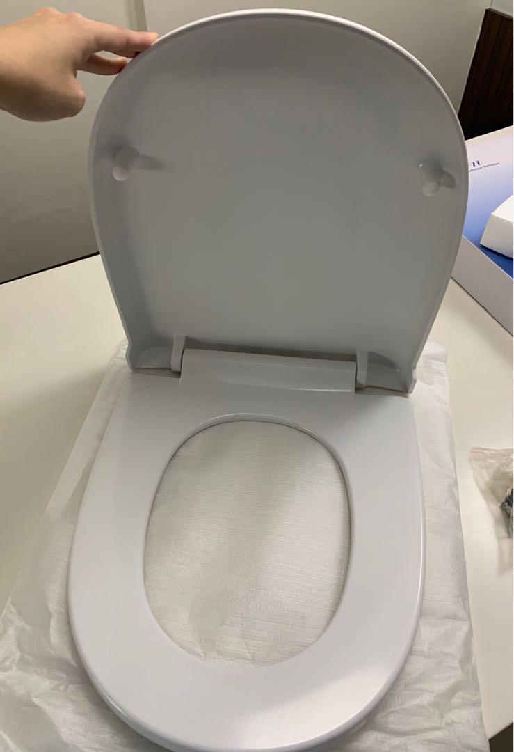 Toilet bowl cover, Furniture & Home Living, Bathroom & Kitchen Fixtures